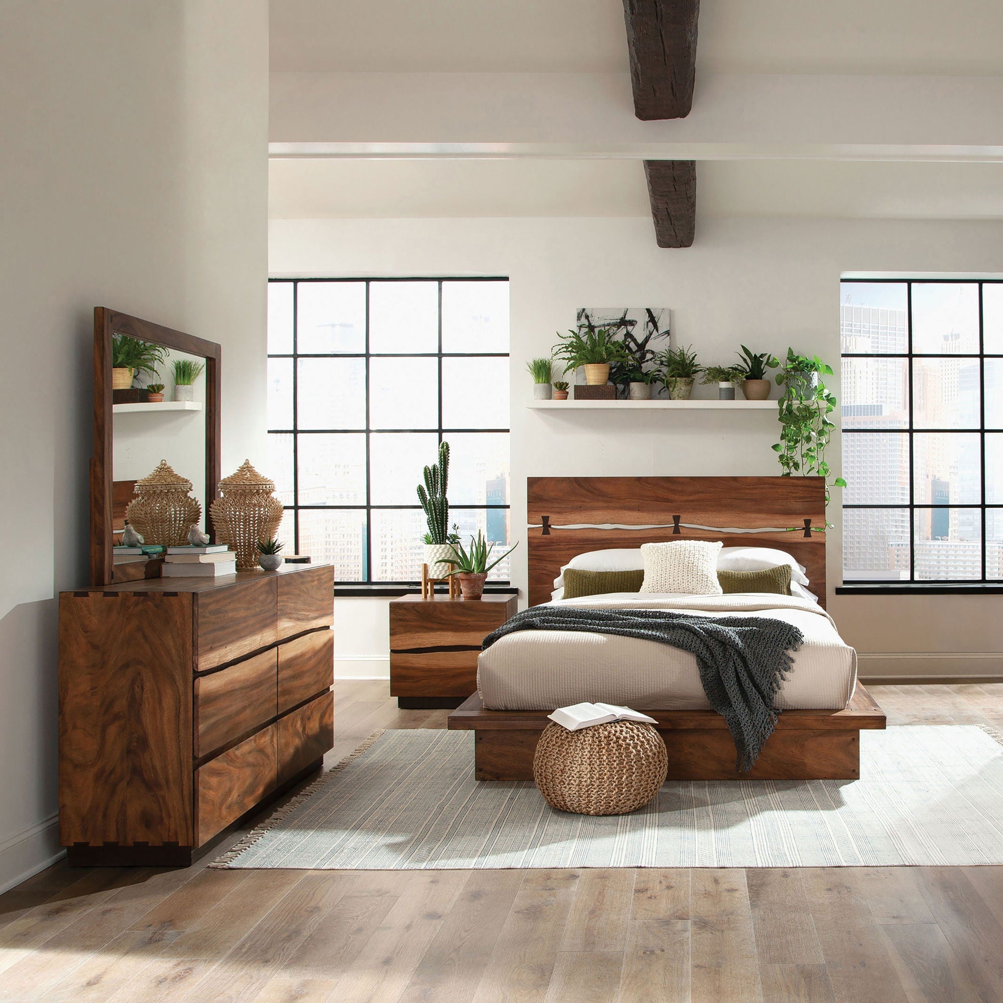 Beverly Floating Base Storage Bedroom Set