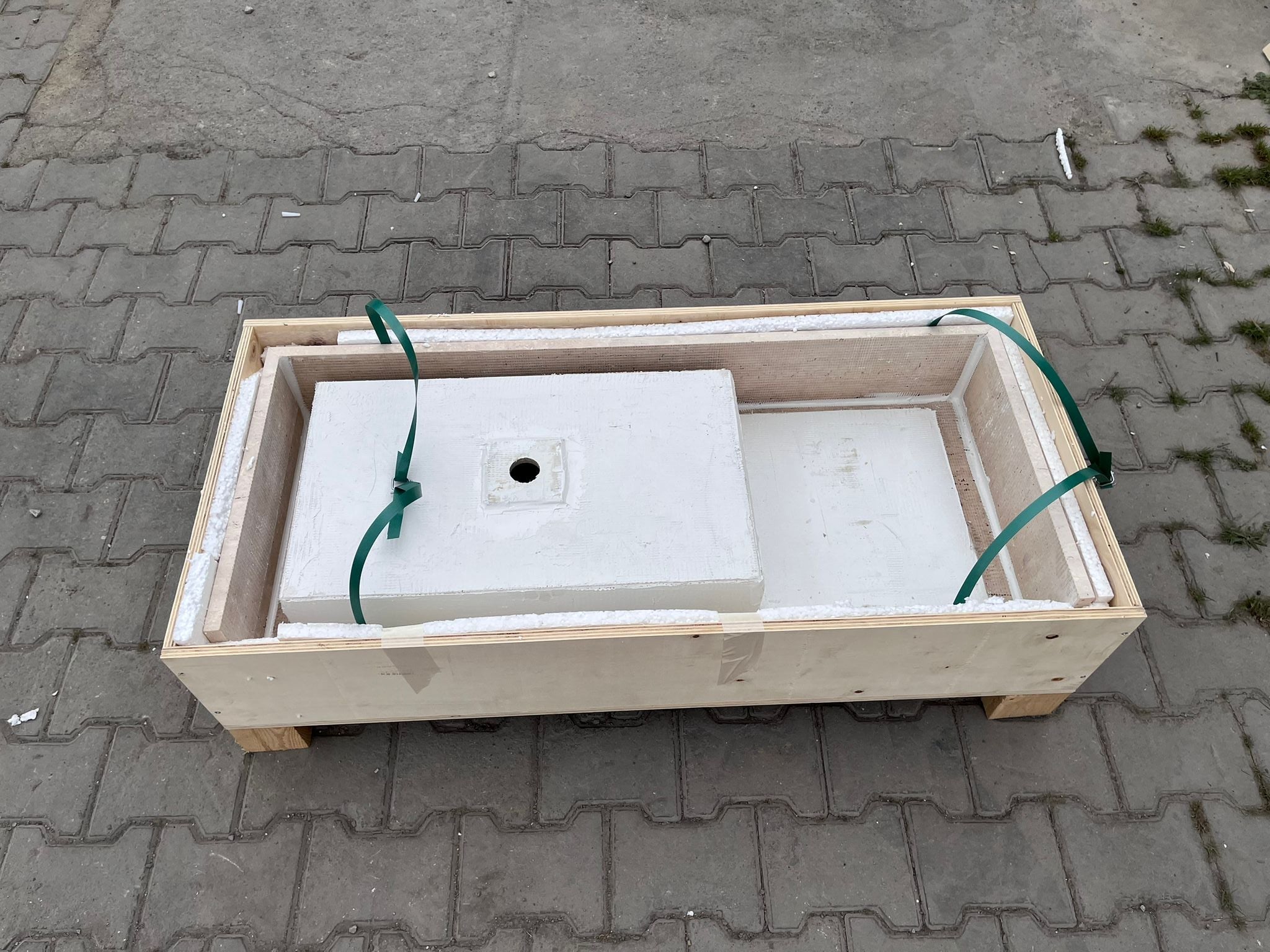 HANDCRAFTED CUSTOM TRAVERTINE SINK (TR-060)