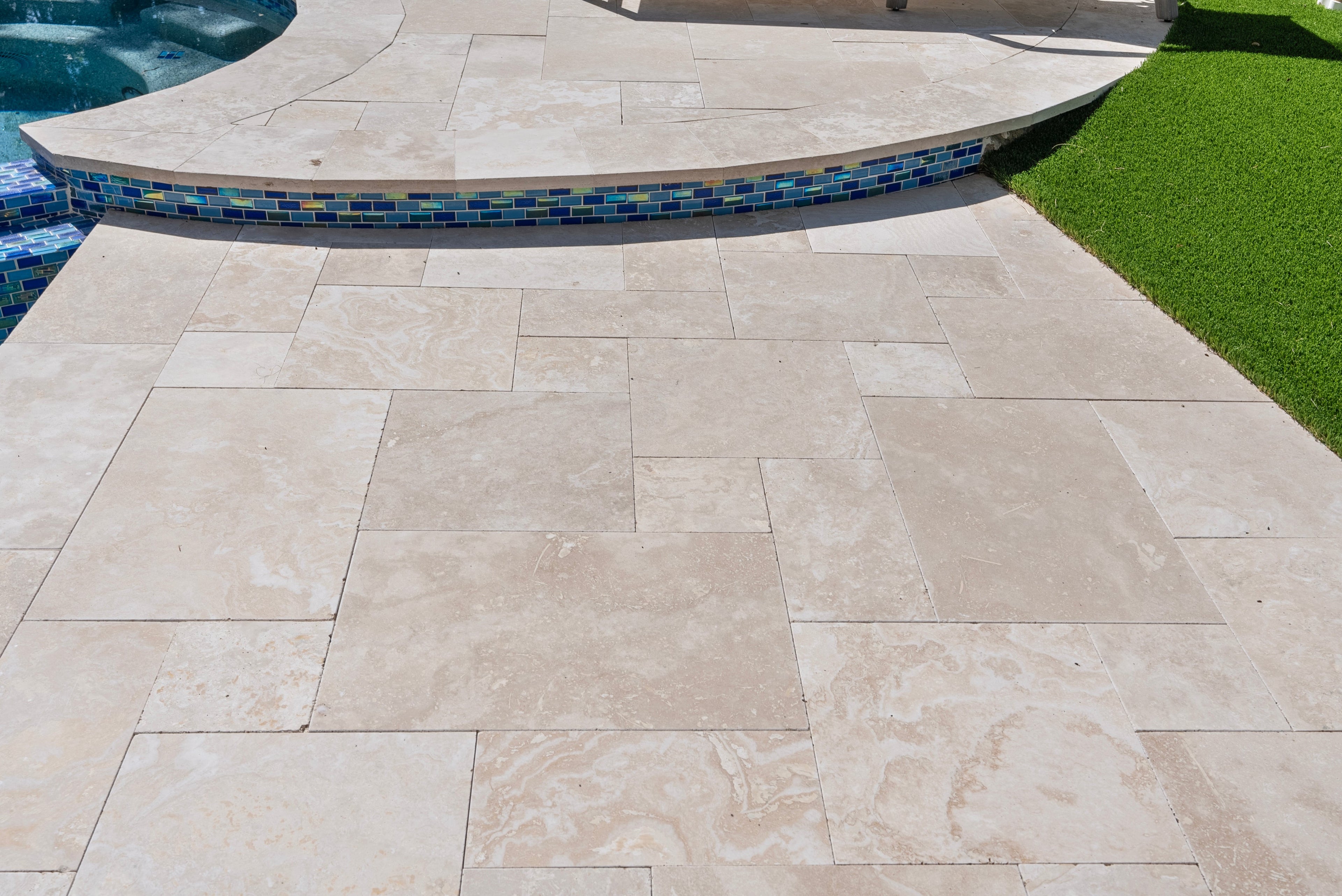 Ivory Moderno Travertine Filled and Tumbled Pavers