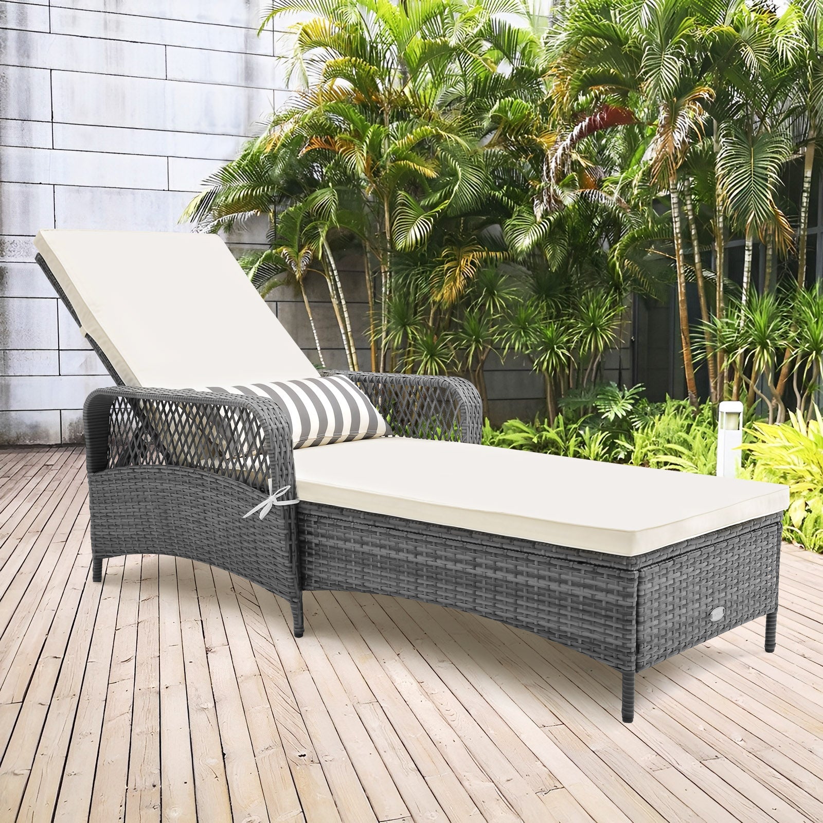 Outdoor Chaise Lounge Chair