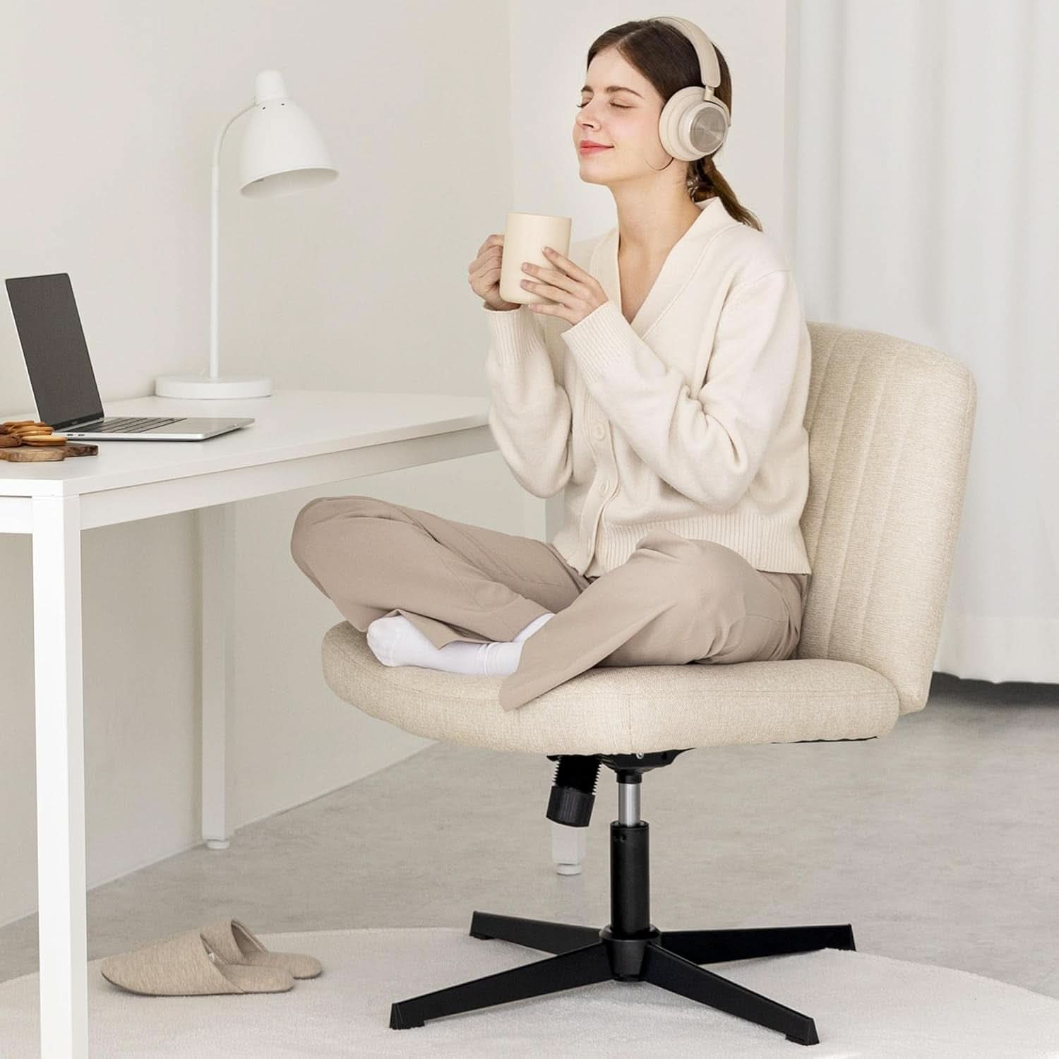 Beige Height Adjustable Swivel Office Desk Chair For Home Office