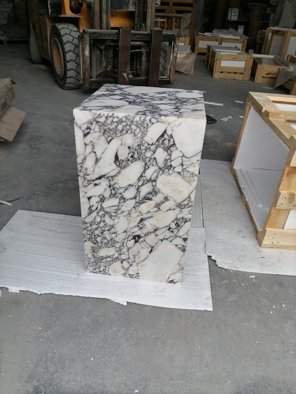 Calacatta Viola Marble Cube Design Plinth End/Side Table, Nightstand Polished (W)15.75" (L)15.75" (H)15.75"