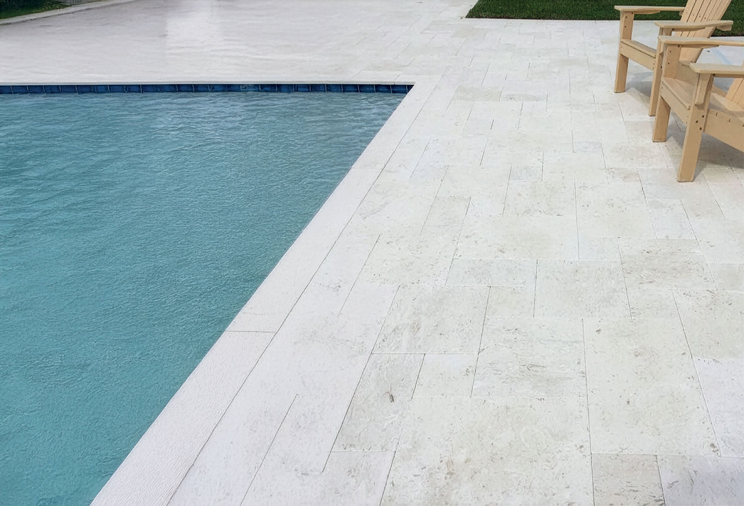 Shell Stone White Tumbled Limestone Pavers